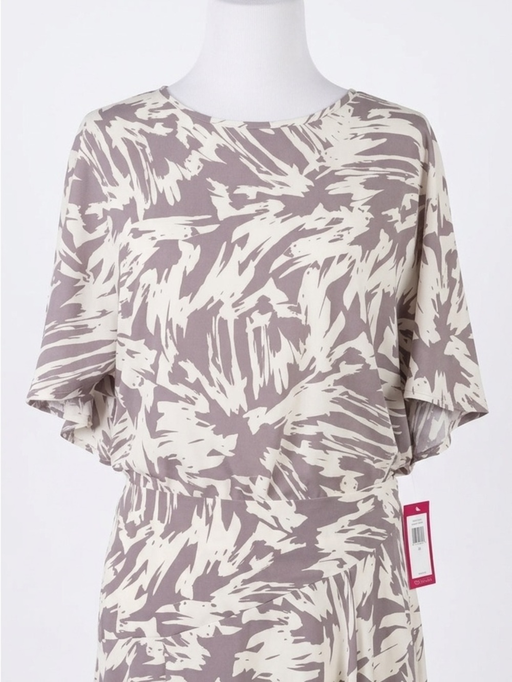 Vince Camuto Abstract Brushstroke
Cape Back Blouse Taupe White Modern Small NWT